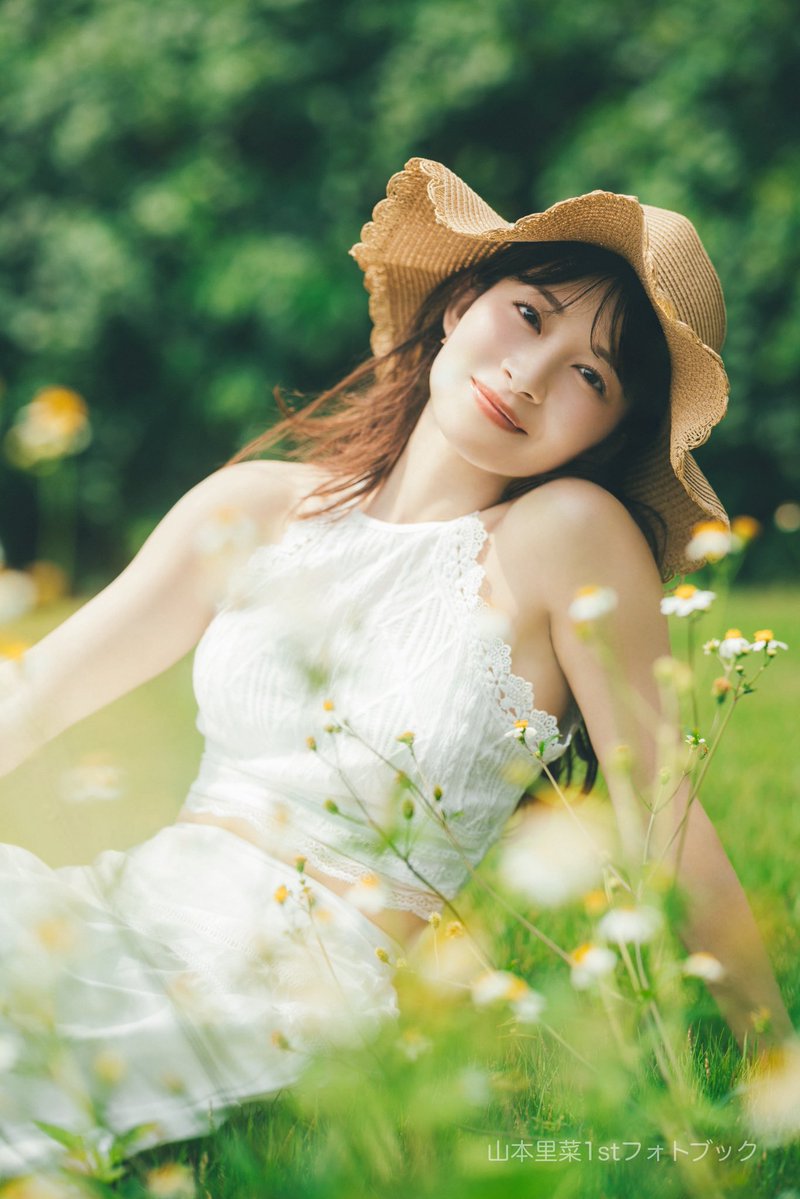 rinayamamoto_ph's tweet photo. ✨情報解禁✨
山本里菜1stフォトブックが10月28日（水）に発売決定！
水着グラビアにも初挑戦😳💕

このアカウントでは最新情報や撮影オフショットをアップ予定！

ご予約はこちらから👇
📖Amazon  https://t.co/0BXSiR2R4p
📖楽天　https://t.co/lrsGYcnBhi

#山本里菜　#山本里菜1stフォトブック https://t.co/mNdhkZCnON
