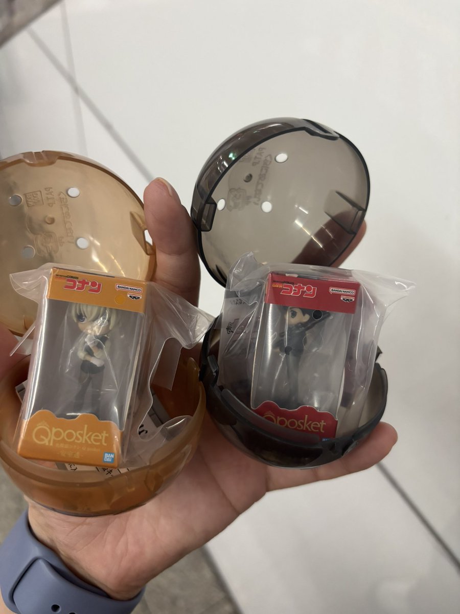 aaaaazuzu's tweet photo. 名探偵コナン Q posket 
ミニチュアコレクション ガチャ 交換

【譲】安室透、赤井秀一

【求】江戸川コナン、怪盗キッド

出先のためID無しのお写真となります。
纏めて交換頂ける方は優先的に探しております。
DMにてID付き写真送ります。
よろしくお願いいたします。🙇‍♀️ https://t.co/Ks9Fv4ZLgY