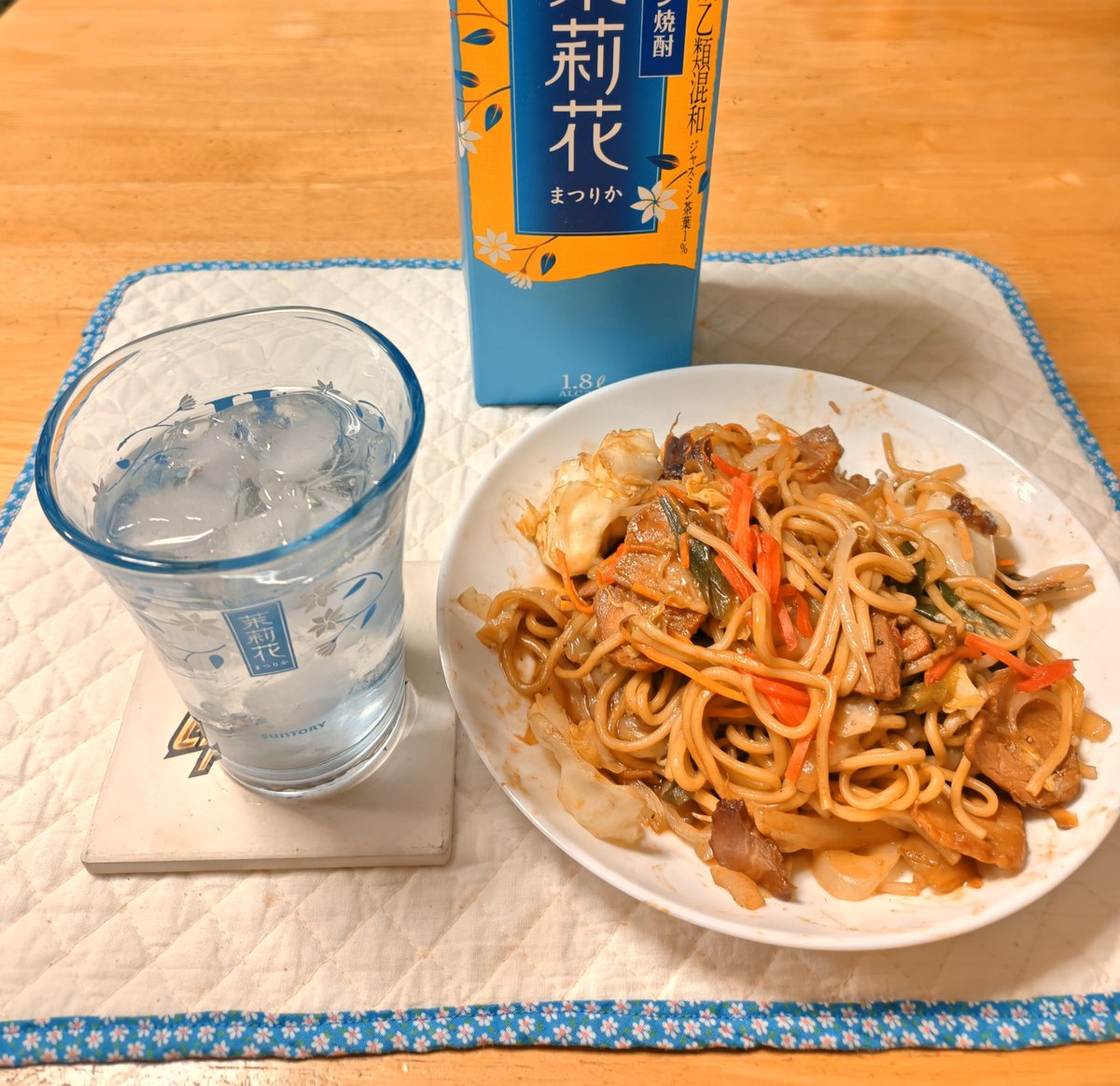 benben840105's tweet photo. 二杯目は #ジャスミン焼酎茉莉花 https://t.co/MtAsAujqjg