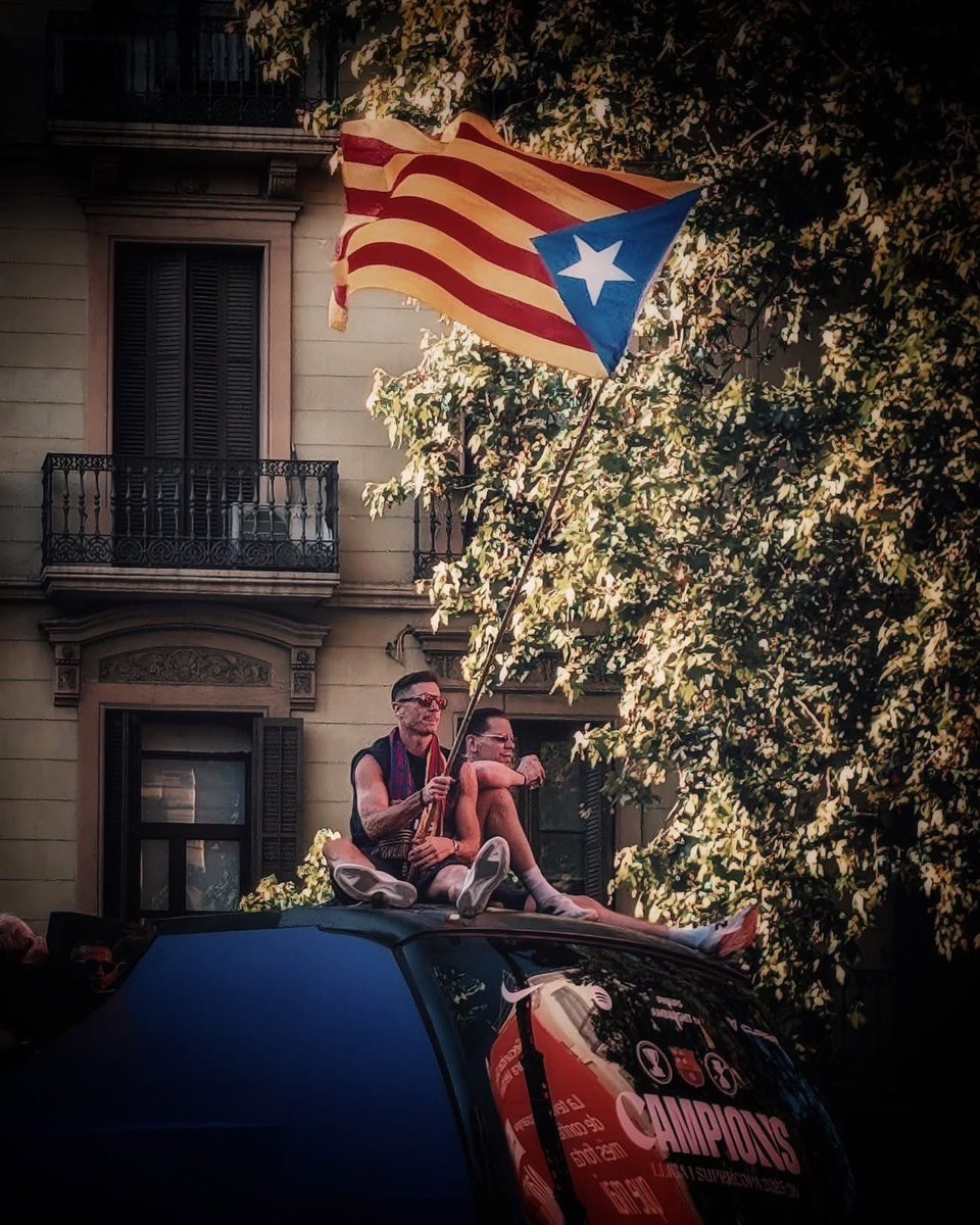 Culernews's tweet photo. POR ELE! VAMOOOS AVANTE, VISCA CATALUNYA🔵🔴⭐️ https://t.co/i2ZRDogMxS