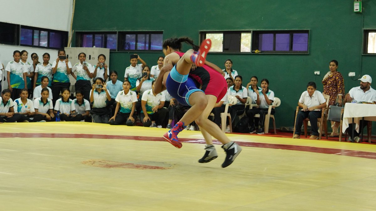 BSF_Gujarat's tweet photo. 🥊 𝗕𝗦𝗙 𝗚𝘂𝗷𝗮𝗿𝗮𝘁 𝗵𝗼𝘀𝘁𝘀 𝗜𝗻𝘁𝗲𝗿-𝗖𝗼𝗺𝗺𝗮𝗻𝗱 𝗪𝗼𝗺𝗲𝗻 𝗪𝗿𝗲𝘀𝘁𝗹𝗶𝗻𝗴 & 𝗕𝗼𝘅𝗶𝗻𝗴 𝗖𝗼𝗺𝗽𝗲𝘁𝗶𝘁𝗶𝗼𝗻.🤼‍♀️

The arena came alive as Sh Prakhar Trivedi, DIG/PSO, inaugurated the Inter-Command Women Wrestling & Boxing Competition, being held from 27–28 August 2026, at Frontier Headquarters Gujarat.

Elite women athletes from the Eastern and Western Commands are showcasing strength, skill, discipline and indomitable spirit.

More than medals, the championship celebrates the grit, resilience and sporting excellence of BSF women warriors.

#BSF 
#Boxing
#FitIndia
#Wrestling
#Sportsmanship