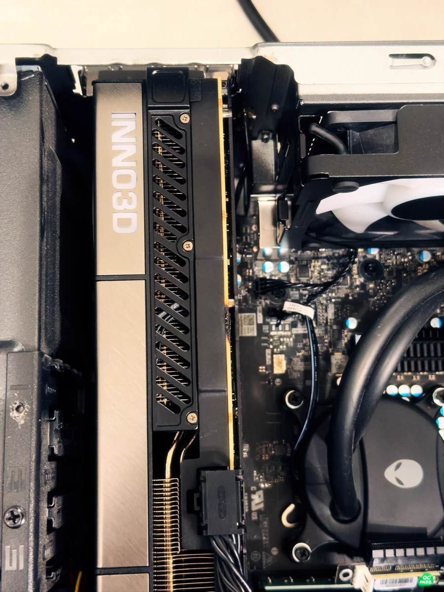 落合陽一氏のRTX 5090がPC内で発火、ユーザー間で安全対策の議論