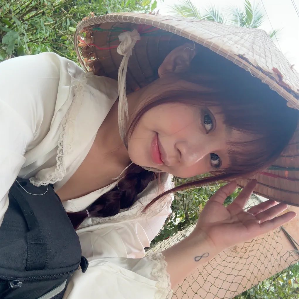 GilPengrayqs's tweet photo. 期待される答えなんてどこにもないよね。自分らしさって結局なんなんだろう。誰か明確な定義を教えてくれたりする？ https://t.co/5RXDohXWGN