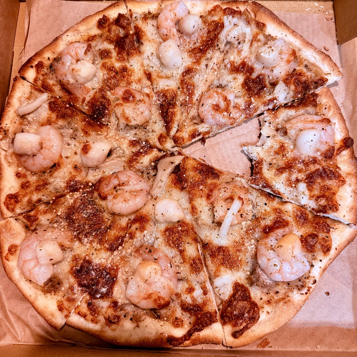 NiDeiRich's tweet photo. 我明明想買Margherita，最後卻買了這個；當人有了第二個想法，就應該選擇第二個，因為如果想要的是第一個就不會有其他雜念。 https://t.co/QIWctWPSEj