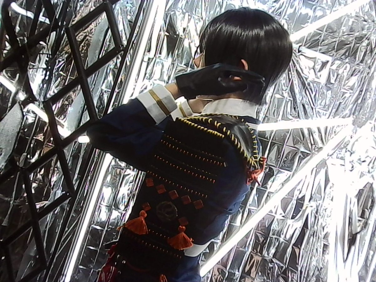 Meer01q's tweet photo. 横顔撮られがち https://t.co/DsYPQyHPgE