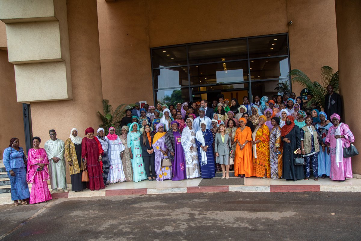 onufemmesmali's tweet photo. Du 26 au 28 août, Bamako abrite le forum des femmes leaders du Sahel sous le thème "Plaidoyer en faveur du leadership des femmes pour la paix dans les régions transfrontalières des pays du Sahel et des pays côtiers"
@onu_mali @MaliMaeci @_AfricanUnion @MPFEF1 https://t.co/vjgyzxQC4I