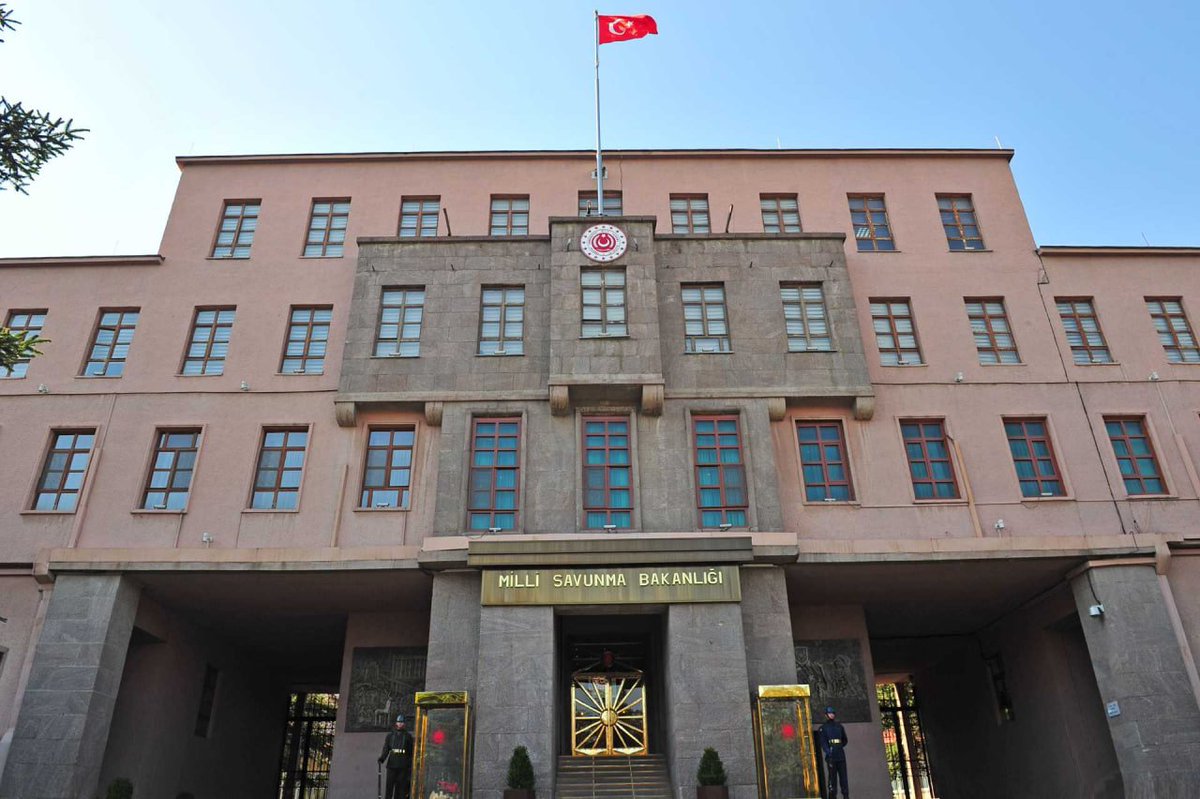 TheCradleMedia's tweet photo. Turkiye welcomes SDF dissolution and integration into Syrian state institutions
——
Turkiye’s National Defense Ministry on Thursday welcomed the dissolution of the Syrian Democratic Forces (SDF) and its integration into Syria’s state institutions.

The ministry described the move as a significant step toward safeguarding Syria’s sovereignty and territorial integrity and reinforcing the principle of "one state, one army."

"Our Turkish Armed Forces will continue their support, within the framework of the existing military cooperation agreement, to help extend the positive momentum achieved in Syria across the country, ensure lasting stability and strengthen the capabilities of the Syrian army, particularly in the fight against terrorism," the ministry said.

It also said it was closely monitoring Israeli attacks on Syria and stressed that they must end as soon as possible.

The ministry added that it was following US efforts to establish a de-escalation mechanism that would include Syria.

(Anadolu Agency)