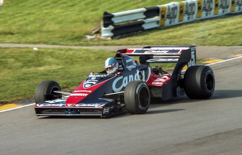 AutoTradition's tweet photo. Many happy returns to @derekwarwick for today. Tim Marshall photos of him at @Brands_Hatch in 1983 and 1984. #DerekWarwick #Delboy #Warwick #Legend #HappyBirthday https://t.co/cbnvUCv6Vn