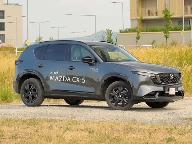 Autotvsk's tweet photo. Nová Mazda CX-5 tretej generácie patrí medzi najvýraznejšie inovácie v segmente kompaktných až stredne veľkých SUV. Nová Mazda CX-5 tretej generácie prešla výrazným nárastom rozmerov. Oproti druhej.... https://t.co/Dje0LEyTCL #mazda #recenzia #auta #carreview #testy #autotv https://t.co/pnNRFoHnLq