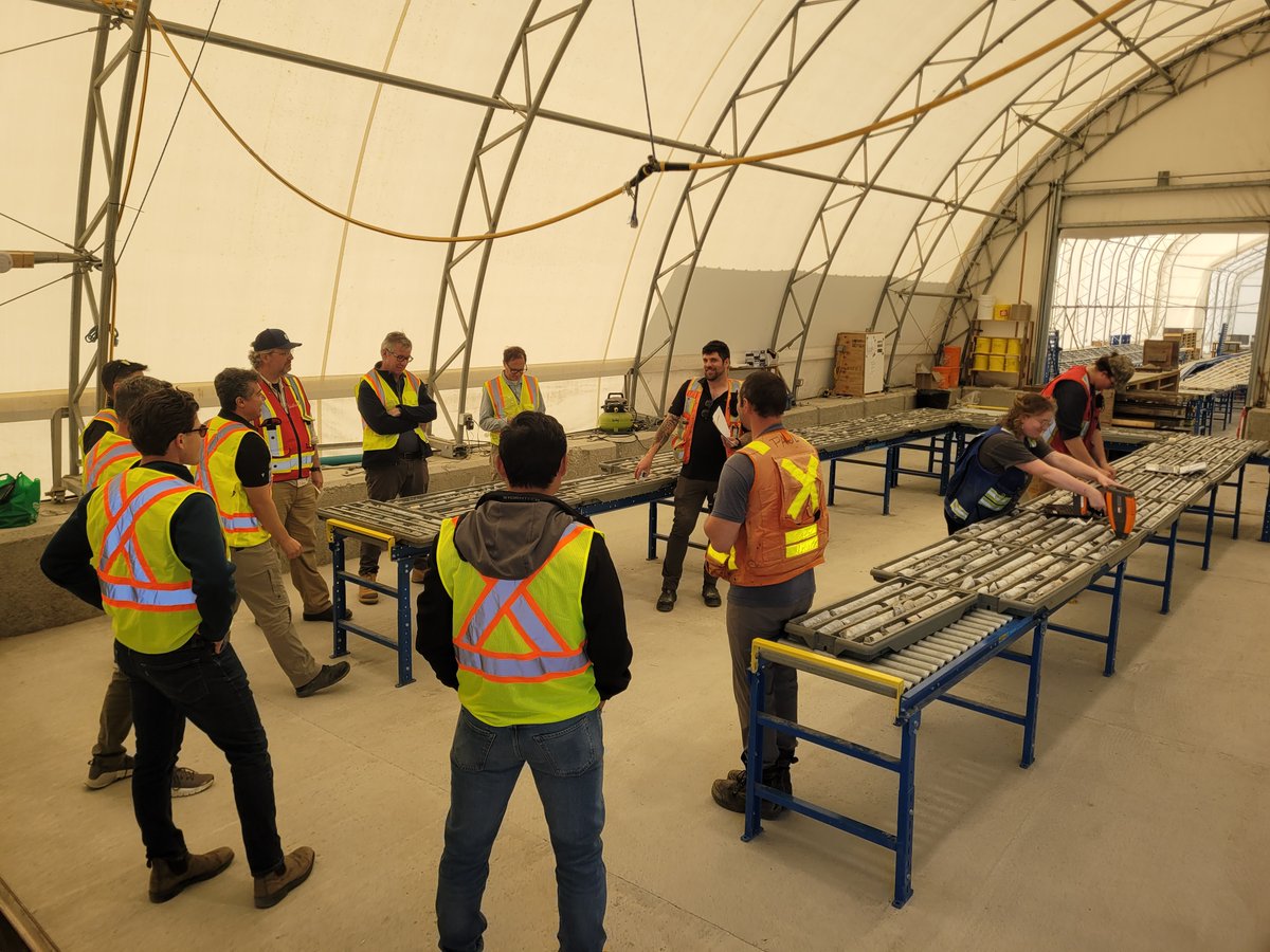 NorthIsle_CG's tweet photo. August was another busy month of site visits at our North Island Project. 🚁🌎

Investor interest continues to grow, highlighting the North Island Project’s scale and quality at a favourable time for #Copper and #Gold. 

#Mining #BCMining $NCX.V $NTCPF https://t.co/5puGOfvAFi