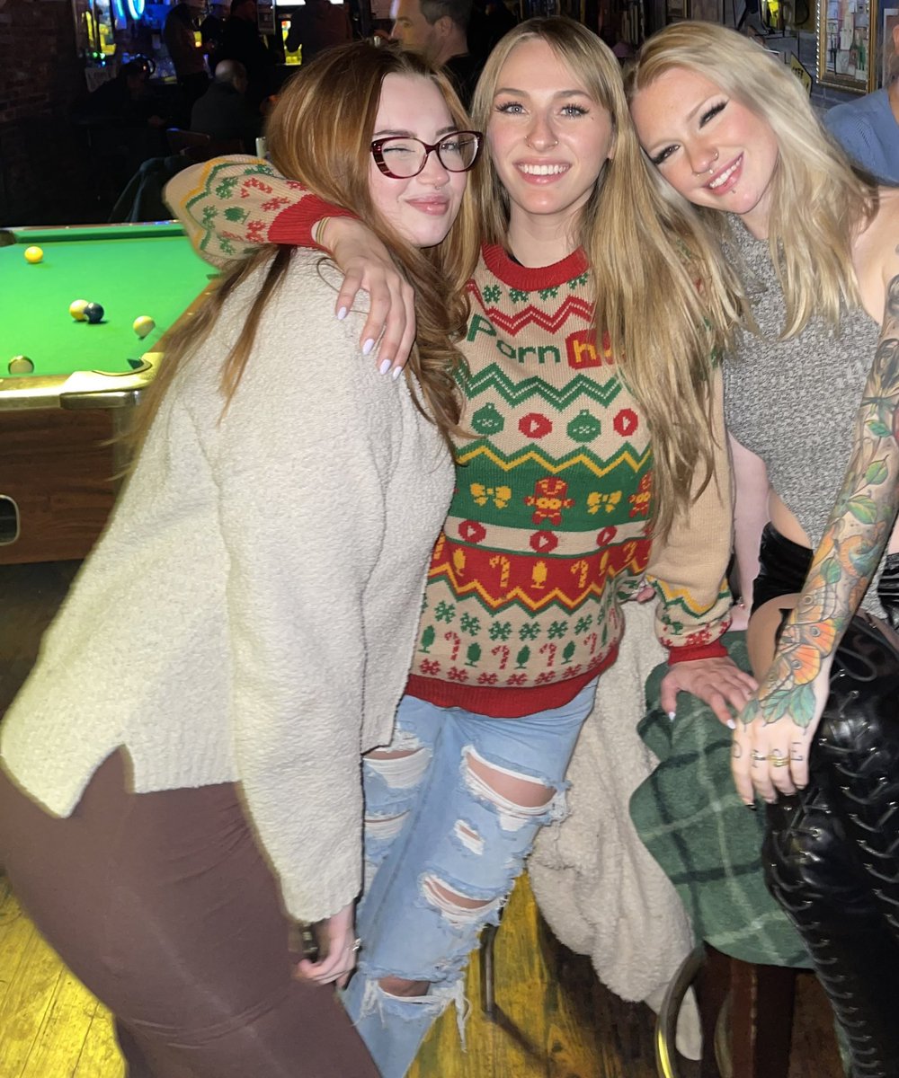 Brendas175's tweet photo. Miss my peeps https://t.co/TcaAfjTtN1