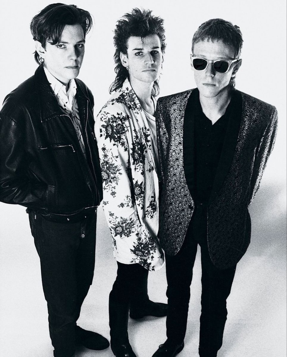konvekse's tweet photo. Love &amp; Rockets https://t.co/xxN9iurWeb