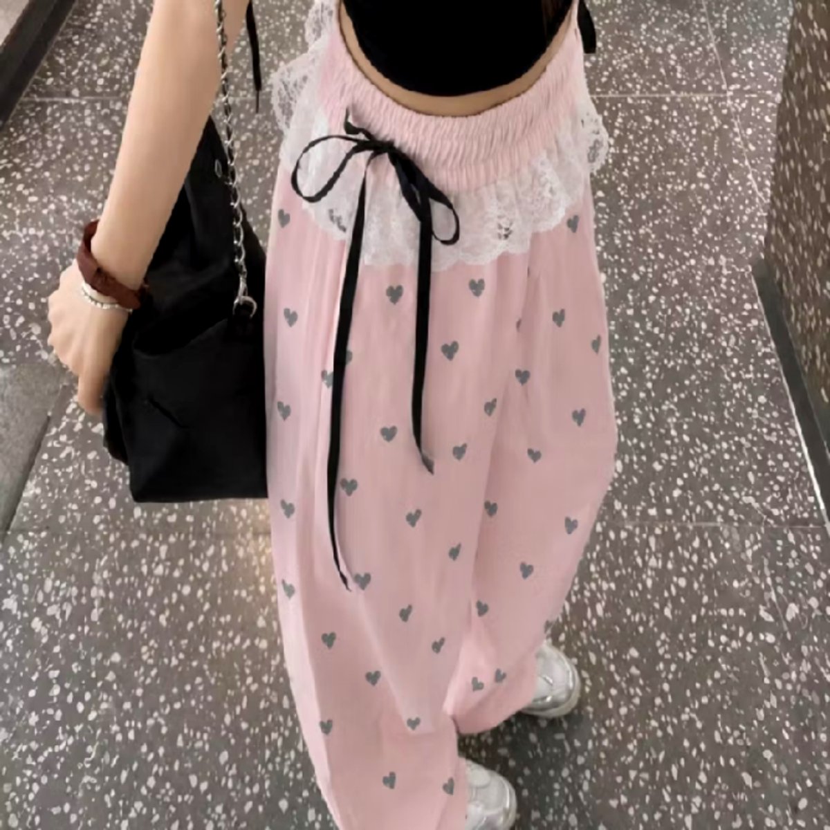 kiccichu's tweet photo. celana buat daily yg ga bikin paha berasa direbus: KULOT 🎀 apalagi yg warnanya soft + ada motif pitanya… lucu bgt udahhh >____< https://t.co/8zkw5BUpAh