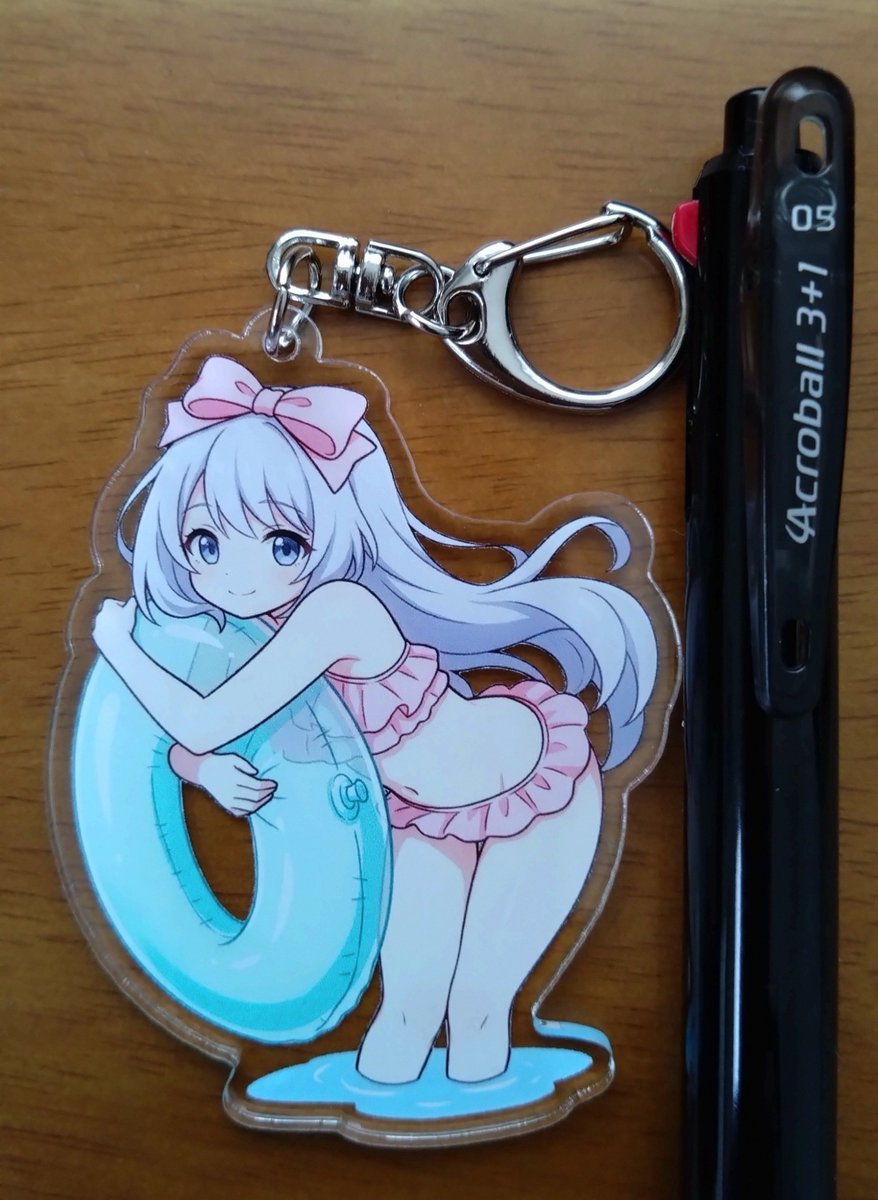 misumitina9's tweet photo. #グリモア
9/12のグリモアオンリーで頒布するアクキーが届いた
早い！　かわいい！
「アクリルグッズの達人」さんに頼んだ https://t.co/Tr6ZAHBQwq