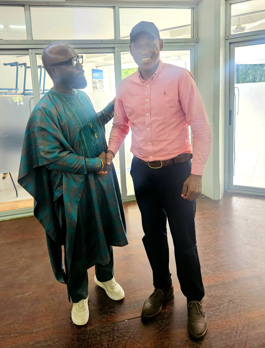 ObieAgyeman's tweet photo. @garyalsmith We Had An Awesome Priviledge To Advocate For The Marginalized In Ghana https://t.co/vvIhzLxwLX