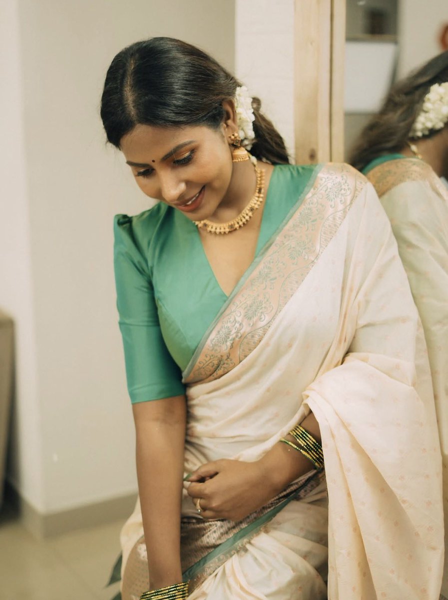 ctcupdates's tweet photo. #SuvithaRajendran 🤩 https://t.co/cNFt5x4eLA