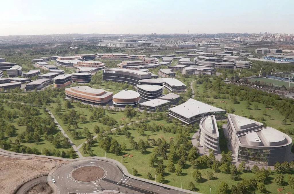 BarcaTimes's tweet photo. 🚨 𝐍𝐄𝐖: Madrid City Council has approved a change to the rules for 448,000 square metres of Real Madrid’s training ground, allowing the club to use the land for new commercial and profitable projects. The amount of land Real Madrid can use for sporting facilities will fall to 89,000 m², four times less than before, while the land’s new value is estimated at around €360 million. This decision by Madrid City Council effectively increases the commercial value and development options of Real Madrid’s land, giving the club a major financial benefit.

This is also not the first time Real Madrid have benefited from a major land deal. In 2001, the club sold and changed the use of its old training ground on Paseo de la Castellana, where the Cuatro Torres were later built. That deal helped Real Madrid develop its new training complex in Valdebebas.

Many fans on SPANISH twitter have been outraged since the news came out from El Pais, calling Madrid the 'biggest state owned club' in the world. When a private football institution repeatedly receives political backing, planning changes and major increases in the commercial value of its land from public authorities, it is understandable why the “state club” label keeps coming back.

The question isn't whether Madrid Innovation District can benefit the city. It might. The question is whether another private club would receive the same level of institutional support when hundreds of millions in potential private land value are involved. ⚪💸