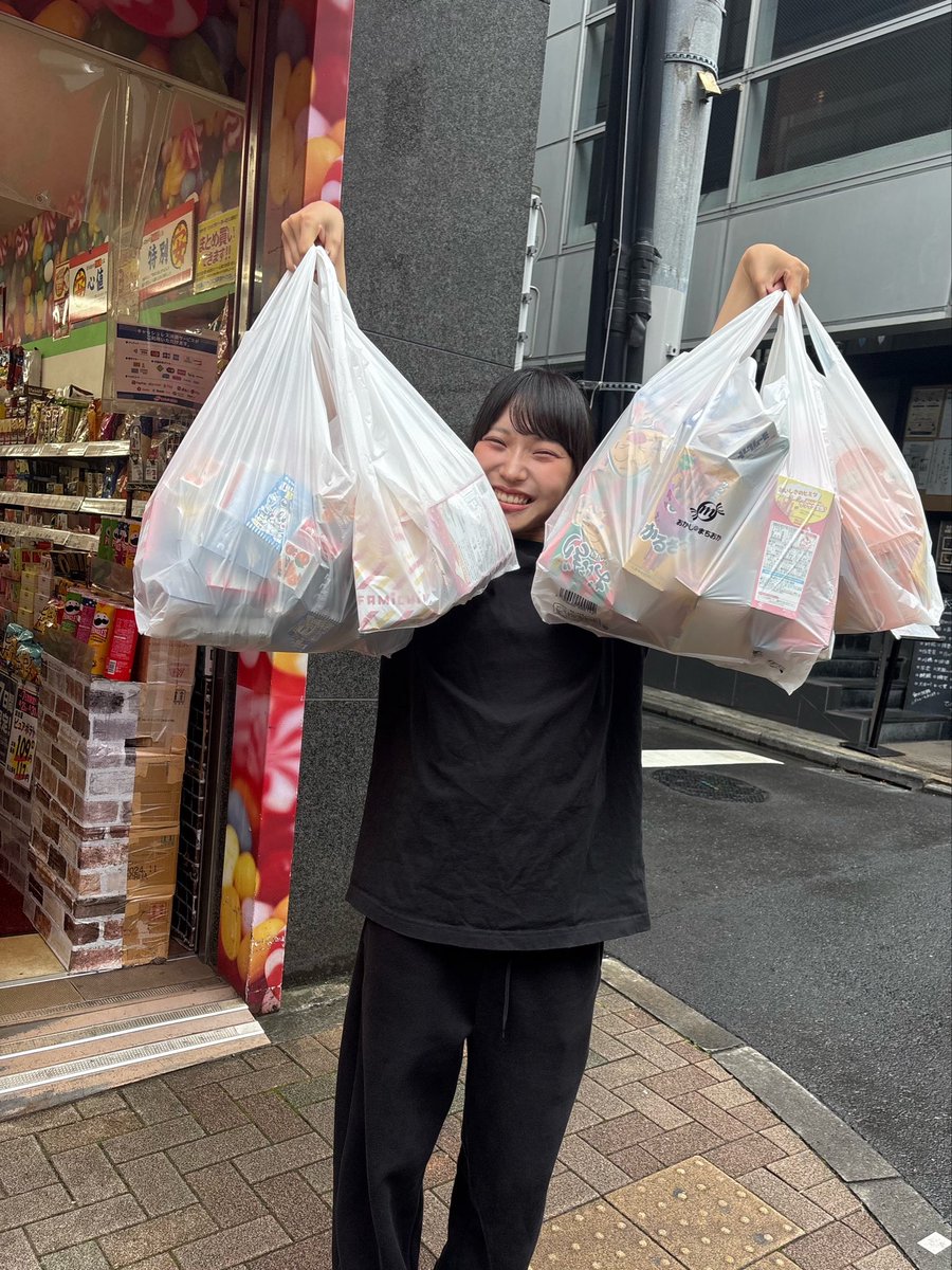 ACO_whsp's tweet photo. これが大人買い #ホワスピ https://t.co/kCiCSbLV0m