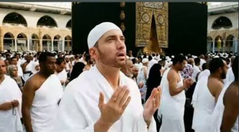 scooooooch's tweet photo. @kings_anyi Is he Mohammad Bin Shady or Eminemuddin now? https://t.co/mQ0ImRwf8u