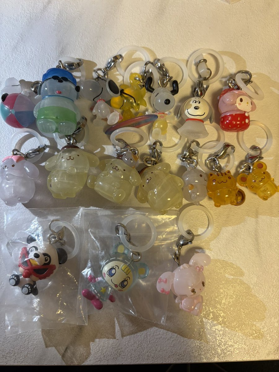 choko_min7's tweet photo. ボンボンドロップシール プチドロ うるちゅる めじるしアクセサリー mikko たまごっち サンリオ ほっぺちゃん バレエモチーフ 交換 買取

求 定価+送料+梱包費
譲 画像+日本食ボンドロ

赤線＋物により厳しめ。リプ欄から抱き合わせをお選びください🙇🏻‍♀️
抱き合わせを処理したいため纏めて優先◎ https://t.co/iKTadPJNx7