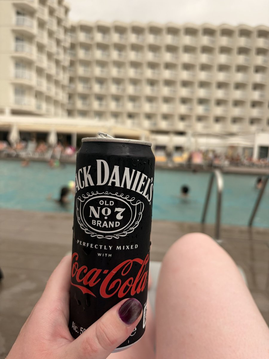 haalinghamx's tweet photo. I never need an excuse for day drinking, but in Spain by the pool in 31° is definitely helping #vacay https://t.co/8kOESoSA8n