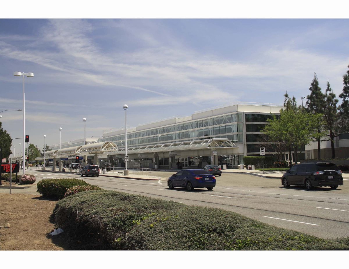 airportsint's tweet photo. @flyONT has received a $4,147,752 @FAANews VALE grant to support clean-energy infrastructure.

#ONT #VALE #eGSE #eGPU #electrification #airport #fuel #emissions #sustainability #funding #GSE #infrastructure #aircraft #ground #airside #equipment https://t.co/g6PQ9JvlsK