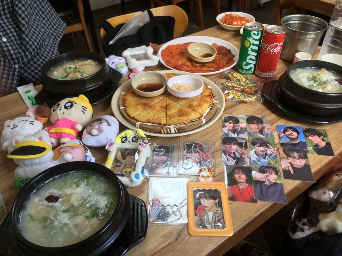 yaong_kyaong's tweet photo. 슬픈여자들 모임…
잘 놀다 갑니다 ^.,~  토욜에 꼬옥 만나..🫰 https://t.co/luKClNASHC