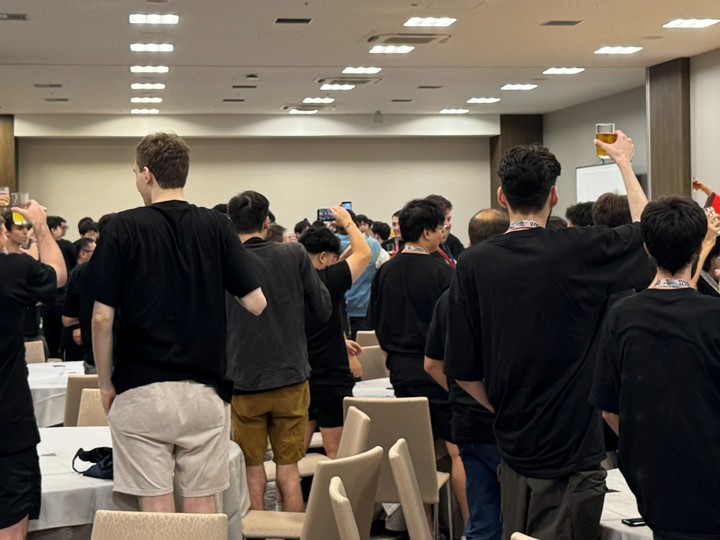 YuGiOh_OCG_INFO's tweet photo. ＼\  開幕まであと1⃣日 /／
🌐#遊戯王WCS2026 🌐
8/28㊎～30㊐

選手たちのウェルカムパーティーが開催中❗️
世界各地から集まったデュエリストたちが交流を深めています✨ https://t.co/MuBQsLCRs4