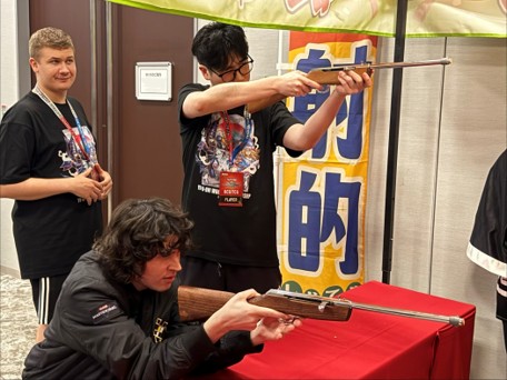 YuGiOh_OCG_INFO's tweet photo. ＼\  開幕まであと1⃣日 /／
🌐#遊戯王WCS2026 🌐
8/28㊎～30㊐

選手たちのウェルカムパーティーが開催中❗️
世界各地から集まったデュエリストたちが交流を深めています✨ https://t.co/MuBQsLCRs4