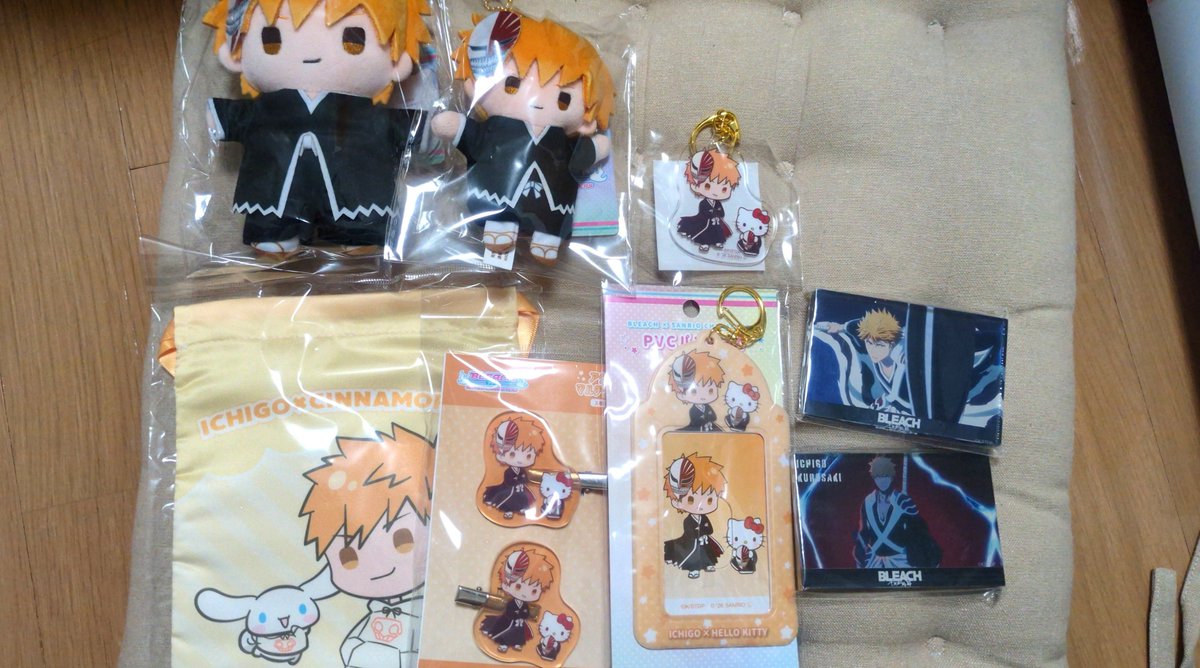 RAYtssm's tweet photo. 予約してたBLEACHグッズ届いた！
一護のぬいこれで11個になりました😇😇😇😇 https://t.co/VIy1CaeEHr
