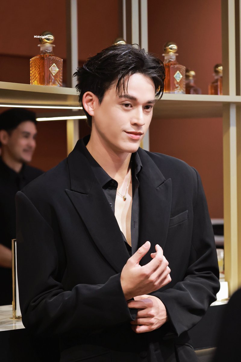 midnight9788's tweet photo. หล่อมากกก ✨

GAWIN X KILIAN AT CBA 2026

#KilianParisxGawin
#GawinCaskey https://t.co/0ILLZPykve