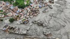 ShashiTharoor's tweet photo. As indicated this morning, I am in Katmandu, where I had traveled for a series of engagements, and have found myself here as Nepal reels from the Bhote-Koshi flash floods.

Over 130 Indians are reported missing, among them a number of Malayalis. My thoughts are with every family waiting for news.

Since I am on the ground, I have taken the matter up at the highest level available to me here, with our Ambassador and with senior Nepali authorities, and have shared the details of the untraced Malayali travelers compiled by NORKA-Roots and forwarded by the Chief Minister's Office.

I will keep pressing until each of them is accounted for. 

Families in Keralam unable to reach relatives in Nepal may contact the numbers below: 

NORKA / Kerala CMO: 9447111844 and 9747132147. 

Embassy of India, Kathmandu: +977 9851316807 and +977 9709107500, also on WhatsApp.

For information, updates or assistance to trace missing people, please tag @TharoorOffice in your posts on DM so that we can help coordinate and follow up.