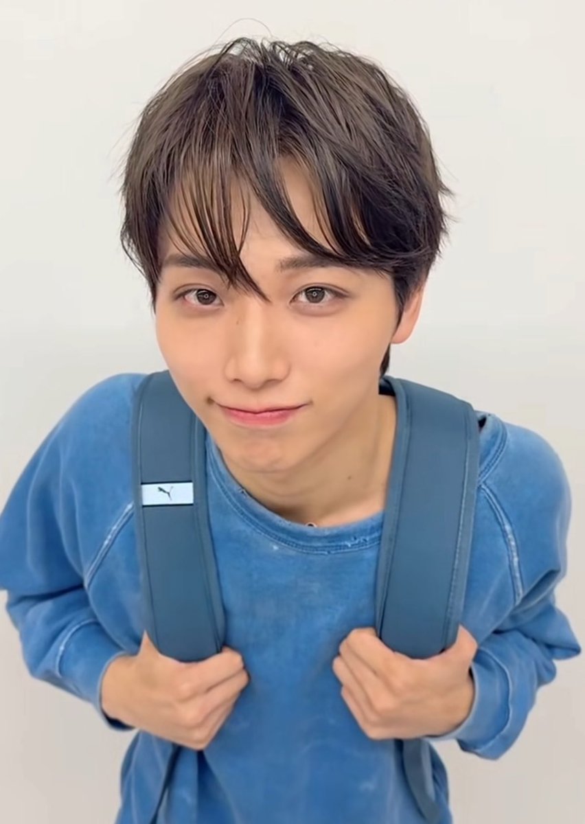 tkoikmn's tweet photo. ⬅️ワビサビニキ            ゆかりくん➡️
※同一人物 https://t.co/q7BsVT72q4