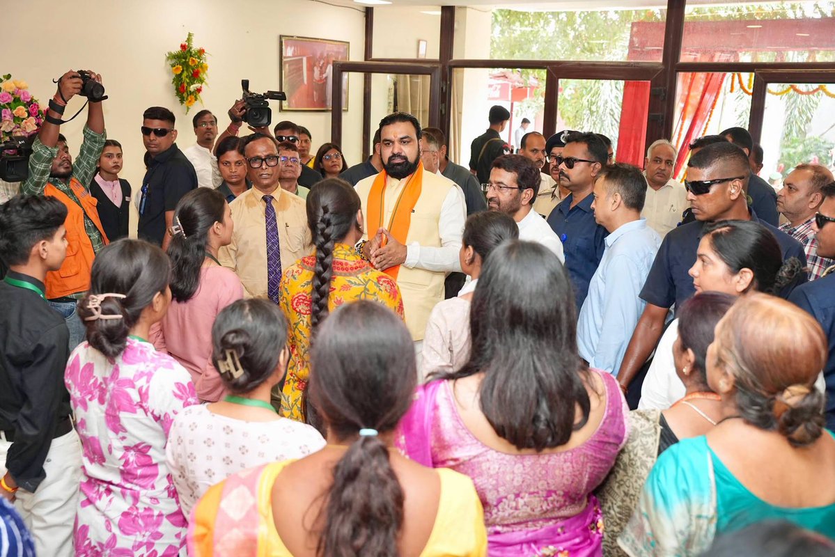 samrat4bjp's tweet photo. #WomenEmpowerment #HigherEducation #EducationForGirls #BiharKiBehne https://t.co/8qratZ4SvW