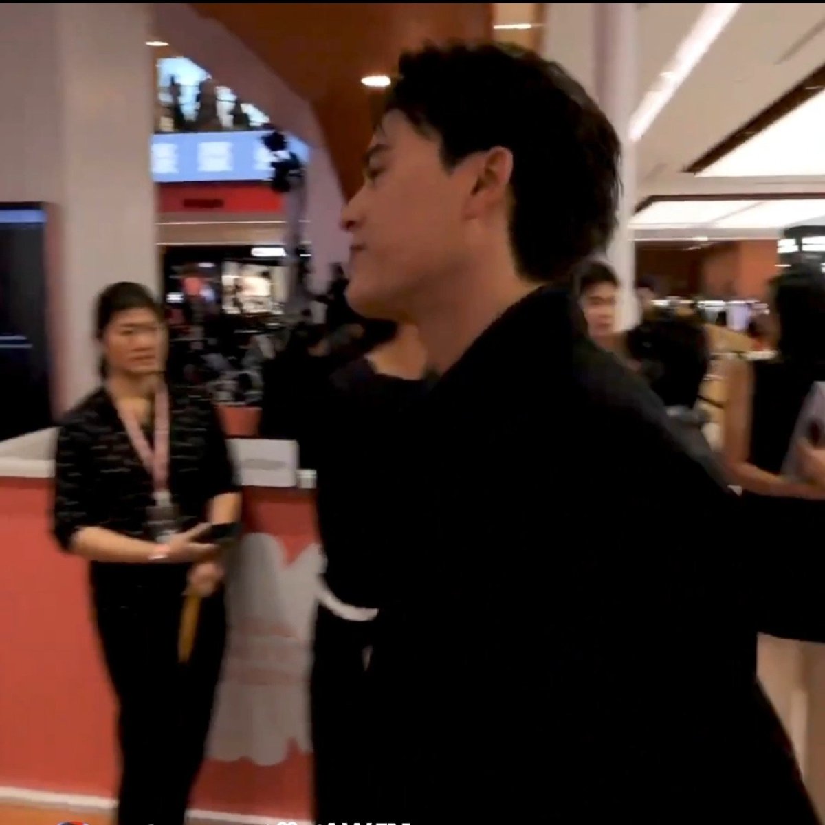 JGwatup321's tweet photo. That hair is making me feral

GAWIN X KILIAN AT CBA 2026
#KilianParisxGawin https://t.co/PWJqdkFBuY