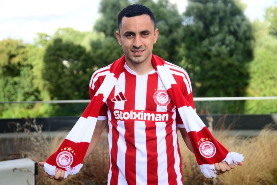 mirmigkis's tweet photo. Σε παρακαλώ, ας είσαι απλά τίμιος 🙏🏻
#olympiacosfc https://t.co/86LE3H1hXq