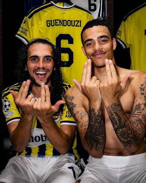 AAlperM's tweet photo. Allez l'OM … 💛💙 lyon who are ya?

#MattéoGuendouzi
#MasonGreenwood
#OlympiqueMarsilya
#Fenerbahçe https://t.co/NHlJVsM4fm