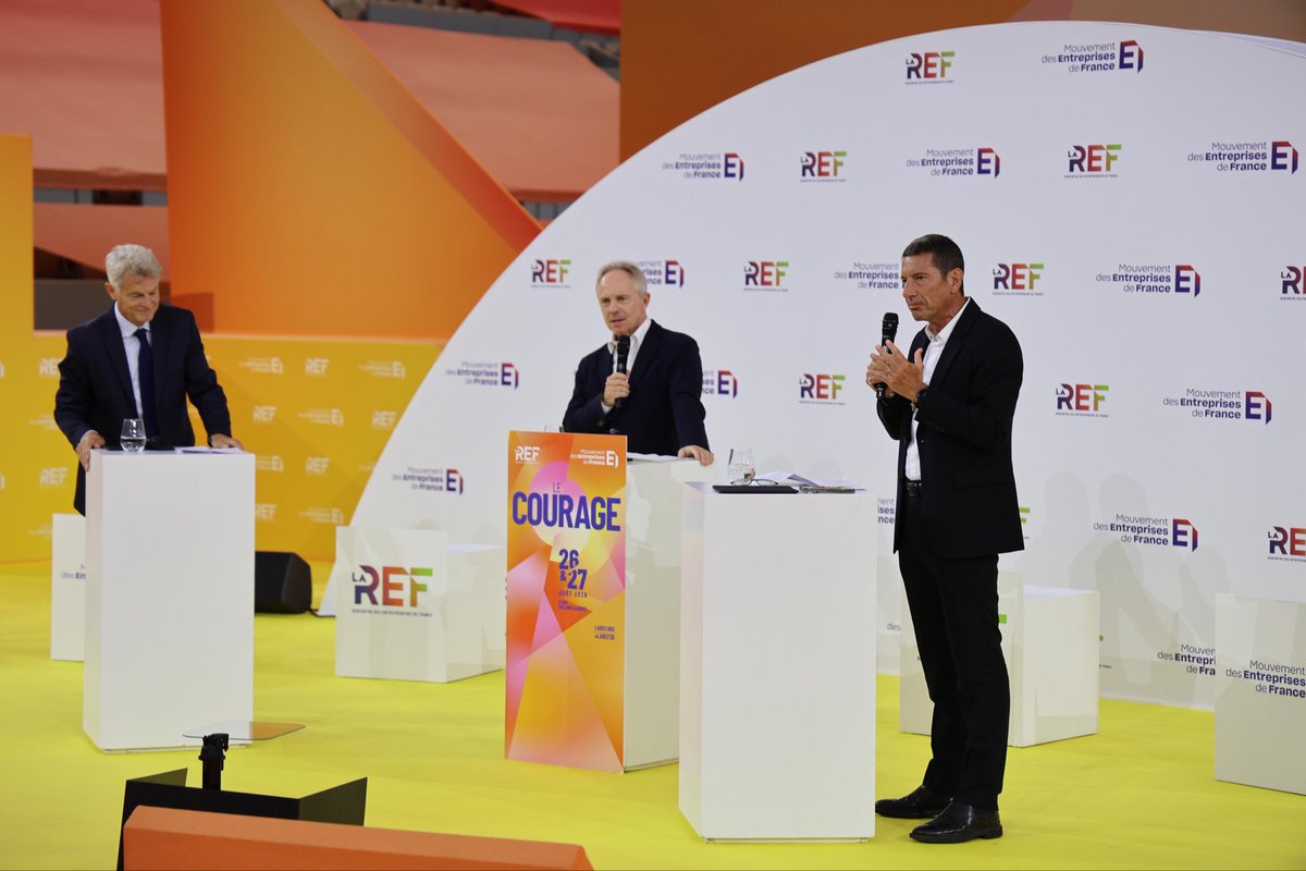 Nouv_Energie's tweet photo. ➡️Cotiser moins pour gagner plus 
➡️Supprimer le principe de précaution 
➡️Terrasser la sur bureaucratie et la surfiscalité

@davidlisnard largement applaudi à #LaREF26 sur ses propositions pour libérer et enrichir le pays. https://t.co/nsxSBCwBTZ