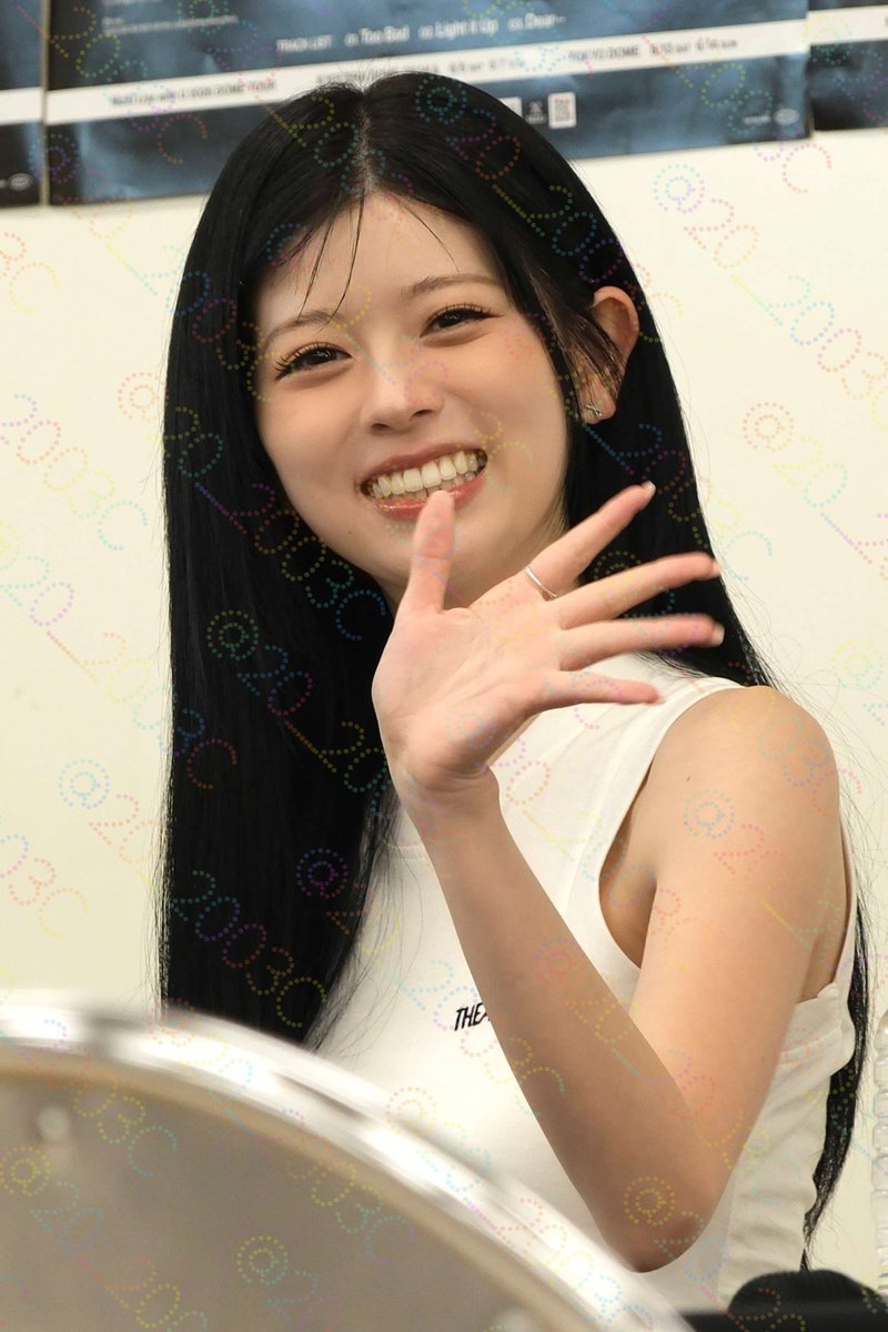 20_2003C's tweet photo. いつ���サプライズする側のヒロさんに、たまにはされる側になってもらいたくて計画したんだけど、りくの協力のおかげ��大成功！ヒロさん大喜びだったね🤭
本当にいつもありがとう大好き💛
その後のWithU会でもヒロさんとなっちゃんのお祝いできて楽しくて最高の思い出になった〜！
#RIKU_bubble #WithU https://t.co/q0xayIStI3