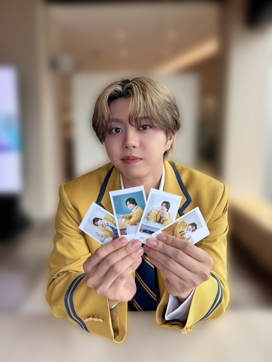 buddiis's tweet photo. 明日販売開始！
大人気！ミニフォト〜隣の席セット〜は受注販売となります🤝🛒

〜画面の前の #バディ は誰の隣を選ぶ？〜

▷喋るときの距離が近い #FUMINORI

▷よく髪の毛を見せてくれる #MORRIE

▷プリントを回すとき絶対話しかけてくれる #SEIYA

🔗詳細はこちら
https://t.co/4Bz1RBMJbF https://t.co/KmB2dv2frw
