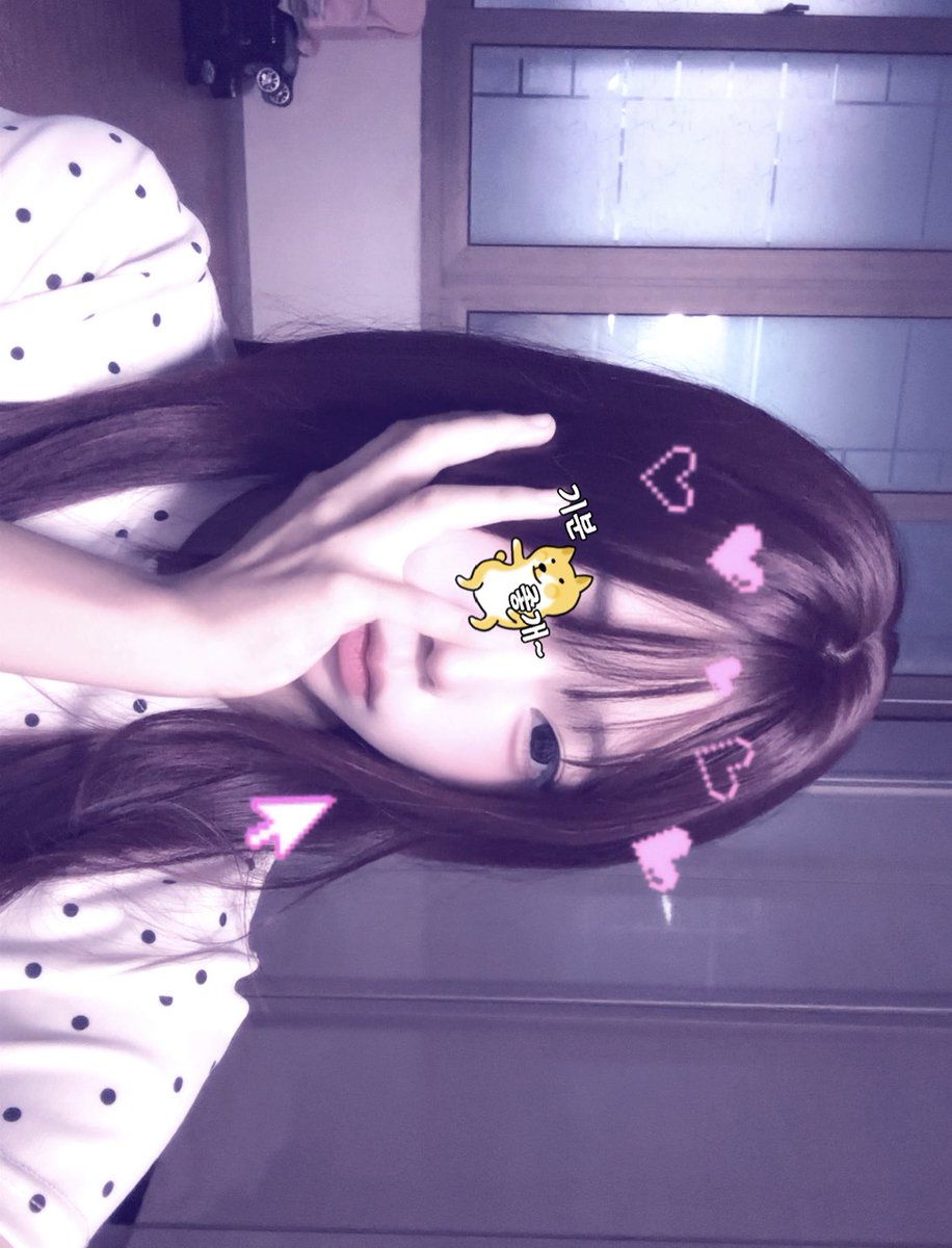 2406_200's tweet photo. 뭐지 이 졸라가식적인사진은 https://t.co/cqtpL9QwWC