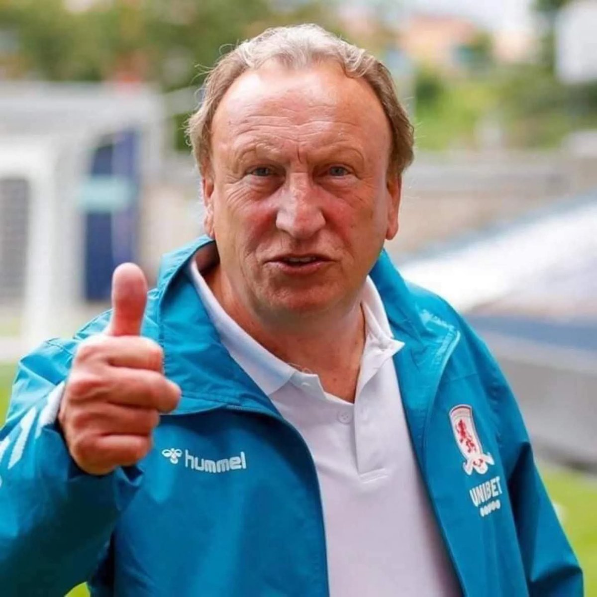 AwayDaysTips's tweet photo. Paul Peschisolido on Neil Warnock taking the Sheffield Utd players bowling: "He convinced us all to put £10 in a pot, winner takes all. We agreed for some fun, then he pulled out his own bowling shoes and custom ball, shot 250 and took all our money." 😂

https://t.co/a9ChzoDEcT https://t.co/RAO5isdpQs