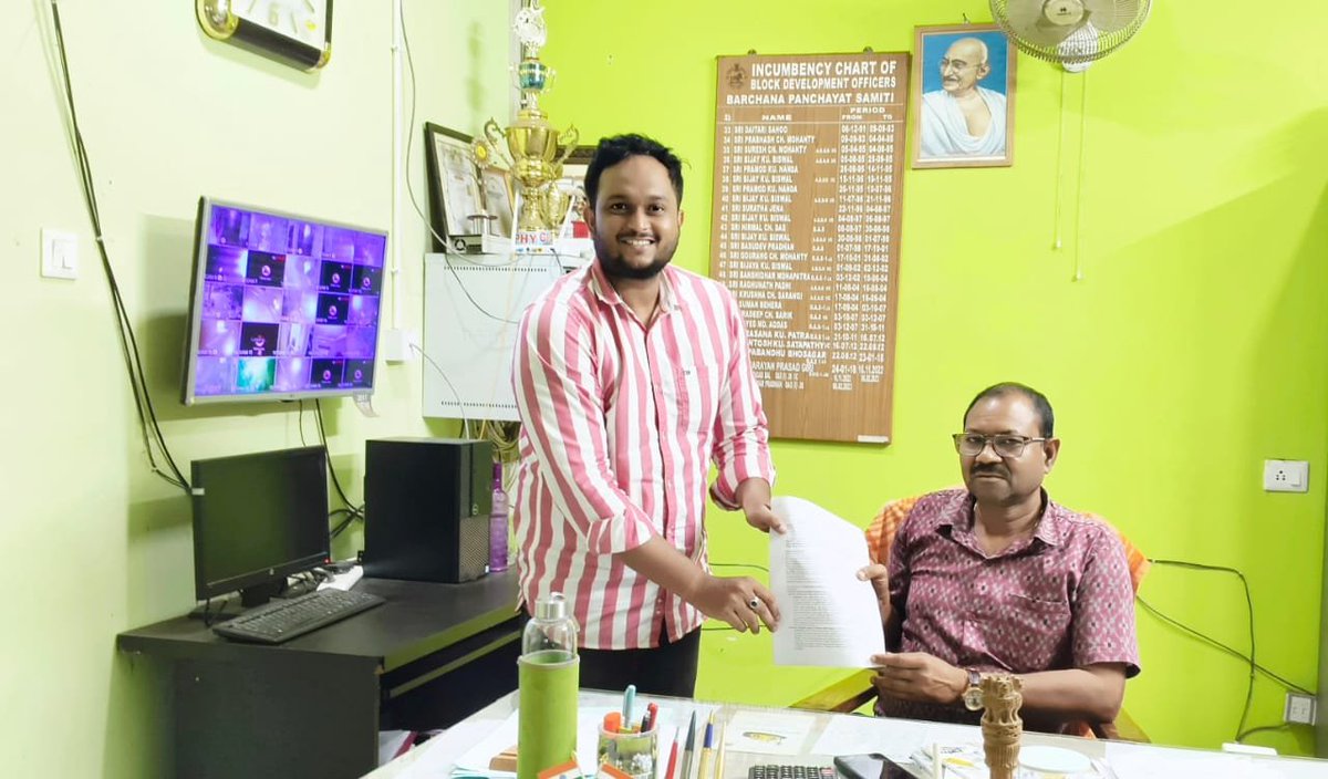 AOEOA_ODISHA's tweet photo. The Joint Coordination Committee (JCC) representing all core Block Extension Officers—GPDO, BSSO, WEO, & IoS/MI of #Badachana Block, #Jajpur of Odisha submitted a Joint Memorandum to the Govt through the BDO.
📷 Key Demands:
📷 Entry Pay Revision to #Level_10 (Grade Pay ₹4600) 📷 Health Cover (GJAY) & Field Protection Protocols 📷#OdishaBlockOfficers #PayParityLevel10 #JCCDemands
@MohanMOdisha
@SecyChief
@CMO_Odisha
@SSEPD2
@stscdev
@Food_Odisha
@PRDeptOdisha
@_anugarg
@otvkhabar
@kanak_news
@GovernorOdisha
@sambad_odisha
@samajalive
@DharitriLive1
@NandighoshaTV
@Naveen_Odisha