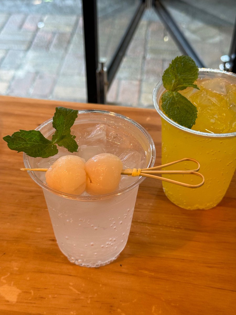 Adam32753233's tweet photo. Summer cooler hack: blend iced mango, a splash of lime juice u0026 a dash of coconut water! Refreshing, sweet u0026 ready in 2 mins #QuickDrink, https://t.co/0Oj1vIBiKy