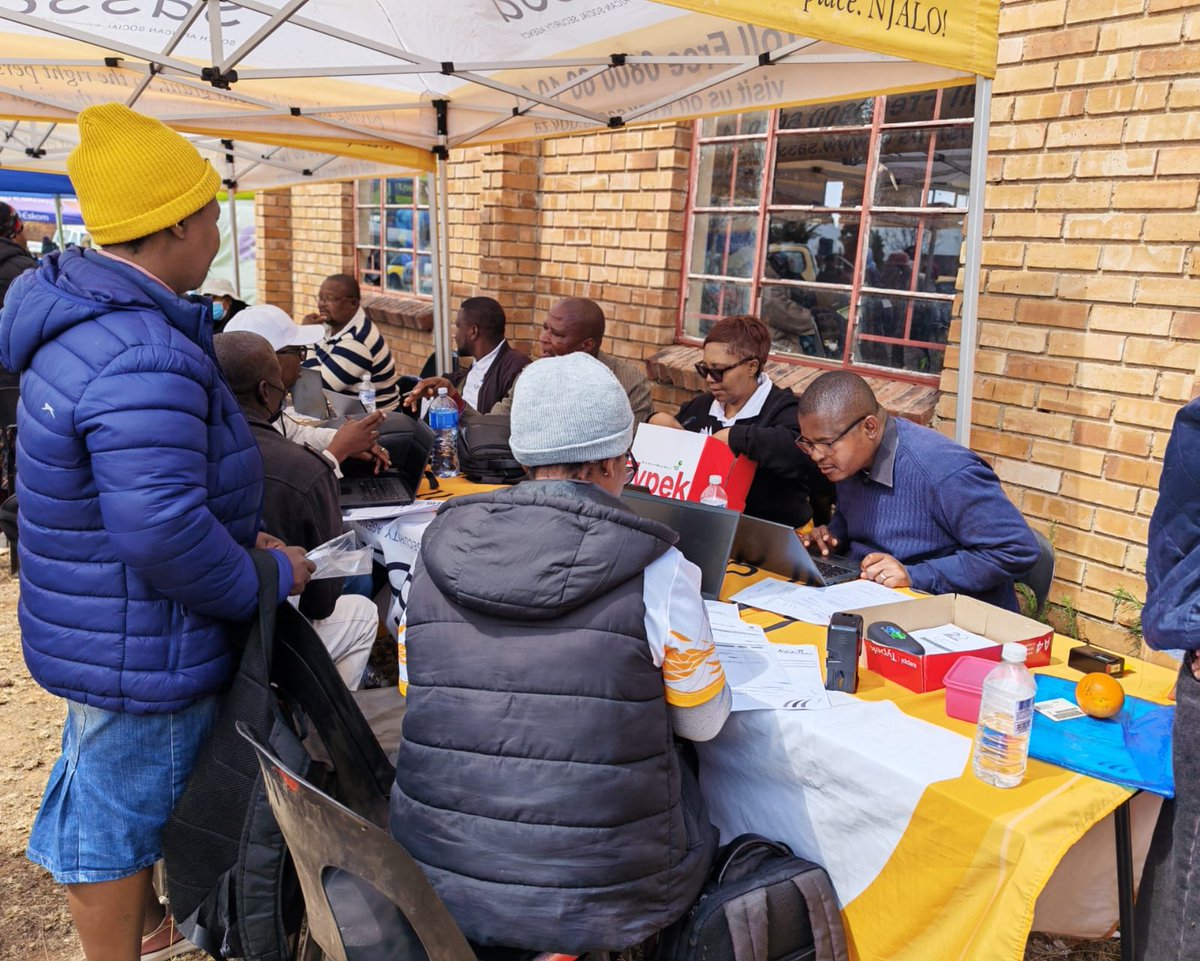 OfficialSASSA's tweet photo. SASSA Capricorn District Outreach continues at Mabitsela Community Hall, just outside Moletjie Moshate, bringing essential services closer to the community. Residents are receiving assistance and support with various social grant enquiries.
#SASSAOutreach
#SASSACARES
#SASSA20 https://t.co/I3rkwpFLLB