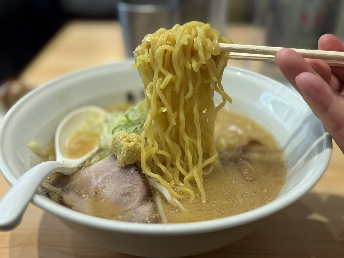 jirolianriku's tweet photo. あさひ町内会　板橋区役所前駅
味噌ラーメン1200円
東京でこれが食べられちゃうなんて。
うまいなー https://t.co/v5eiDQS2Xd