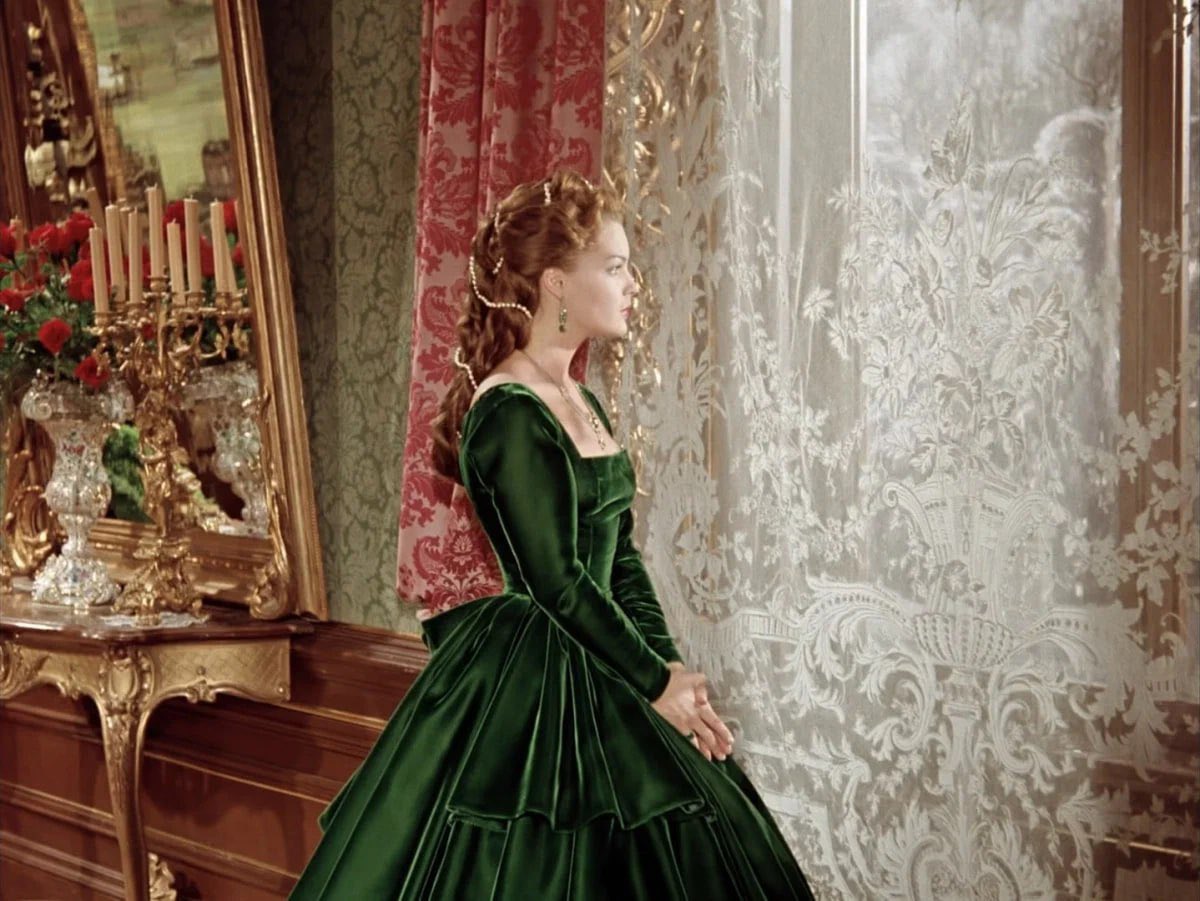corleonedaria's tweet photo. romy schneider and her gorgeous dresses in ‘sissi’ trilogy 💗 https://t.co/tRwYcRp2Ak