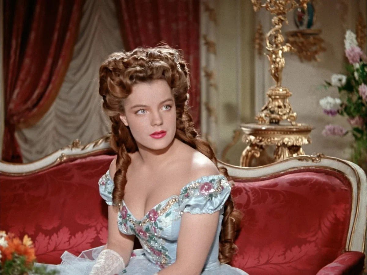 corleonedaria's tweet photo. romy schneider and her gorgeous dresses in ‘sissi’ trilogy 💗 https://t.co/tRwYcRp2Ak