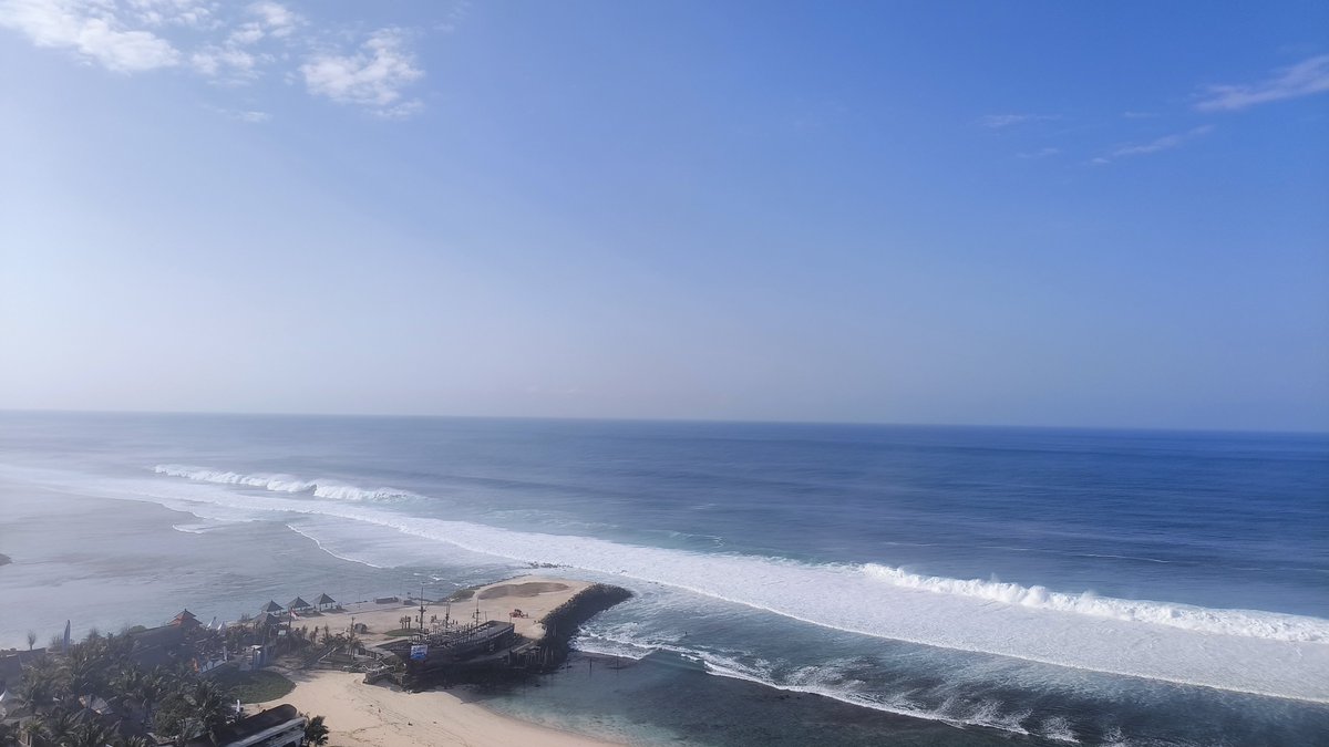 DC5243's tweet photo. From Melasti Beach to Minoo Beach Club for #BinanceClubhouse.
This year event was on fire with all the SEA @BinanceAngels 

Glad to meet all of the team and I still have many things to learn more https://t.co/bD43zgro7Q