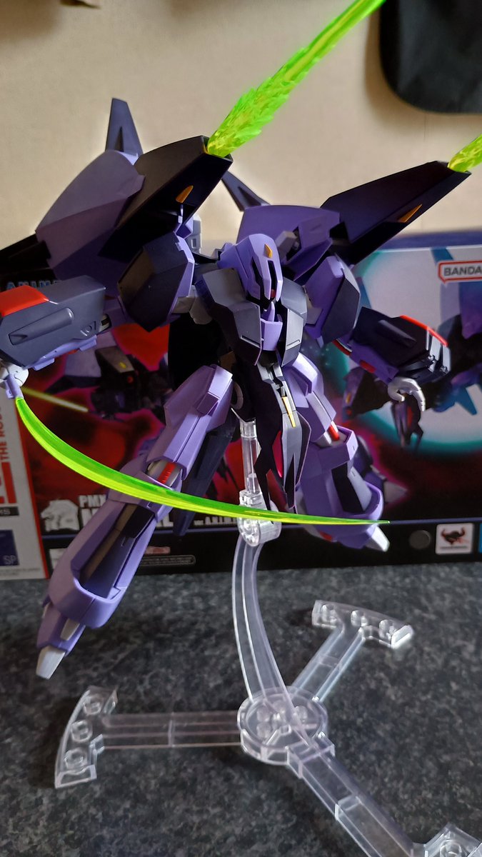 adeu55's tweet photo. 休日だったんでROBOT魂のメッサーラじずっとイジってた
値段なりの出来の良さだけど変形の難易度高杉君
レビュー動画見てようやく理解できたw https://t.co/glnMcqIgJa